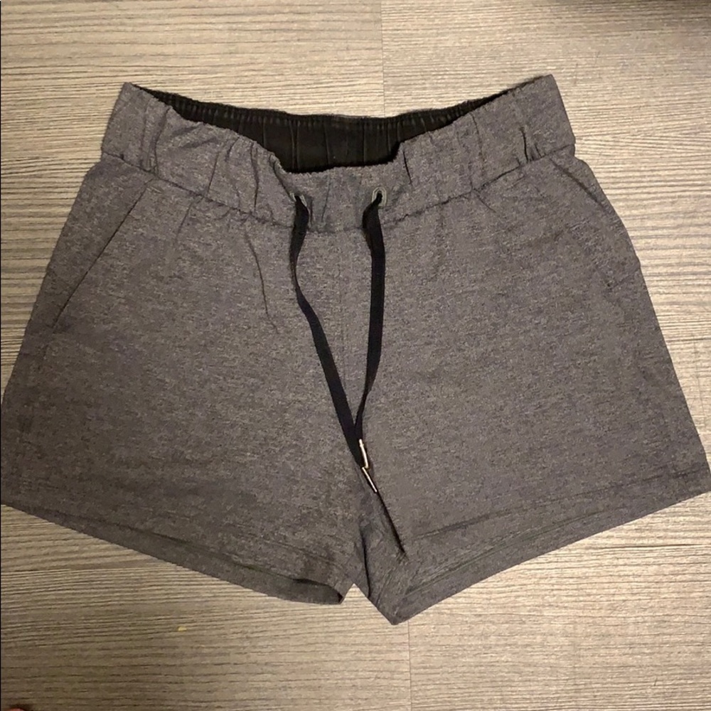 LULULEMON ON THE FLY SHORTS